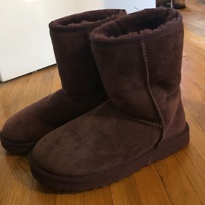 Purple (eggplant) Ugg boots