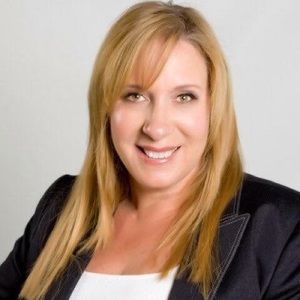 Meet your Posher, Holly