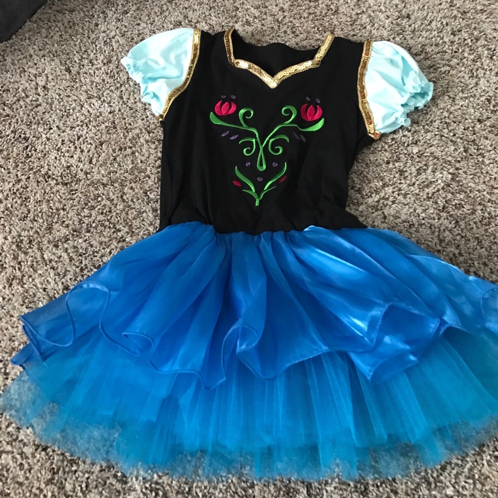 Girls dance costume
