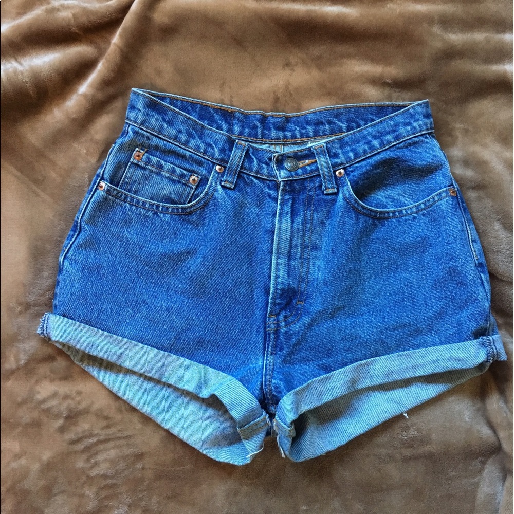 Vintage High-waisted shorts