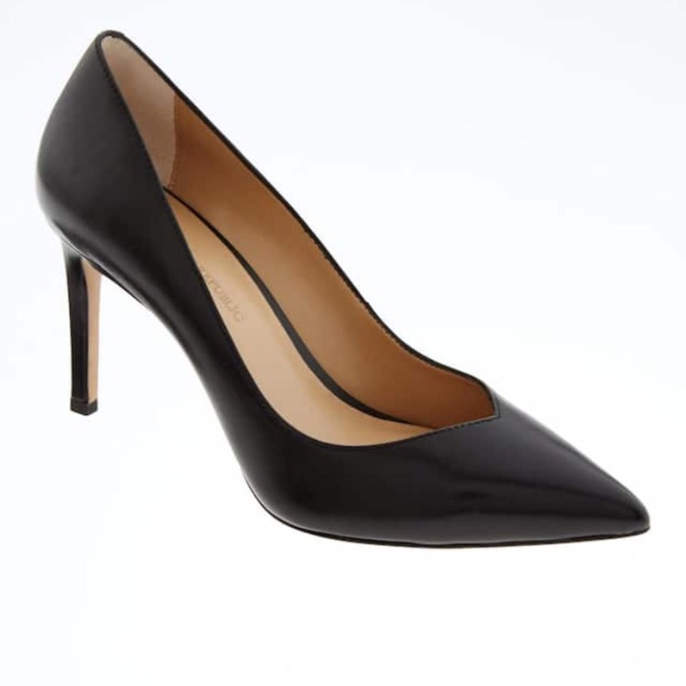 Banana Republic Madison 12-Hour Pump