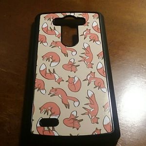 G3 phone case with foxes