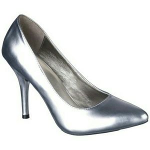Mossimo high heels silver