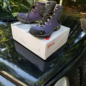 Ahnu Astral Aura (purple) Montara Boot 7.5