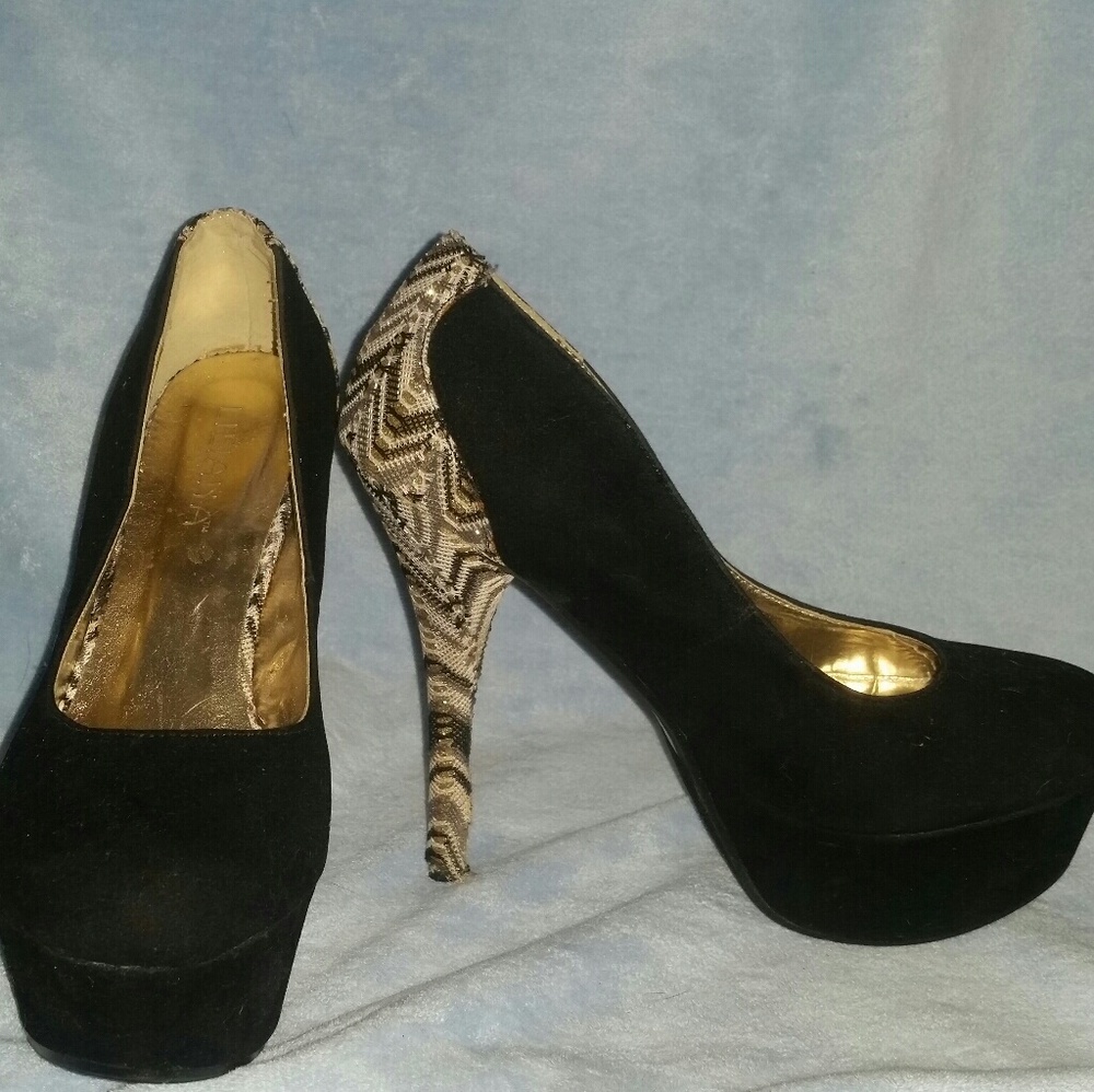 Black suede heels