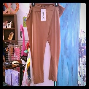 New with tags Finejo stretch pants Size XL
