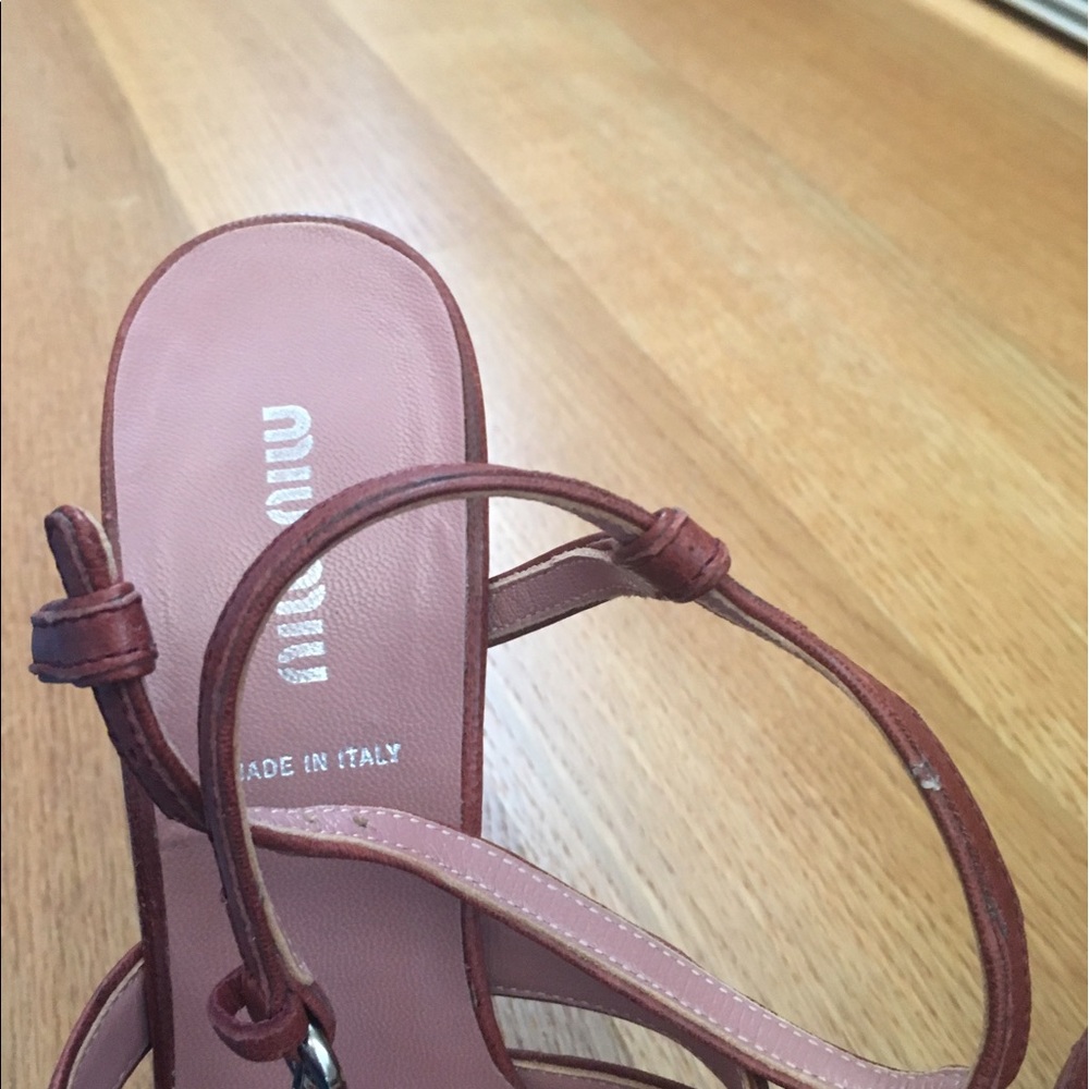 Miu Miu Platform Heels / Mary Janes. Size 7.5 - Picture 6 of 8
