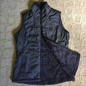 The North Face reversible vest Black L