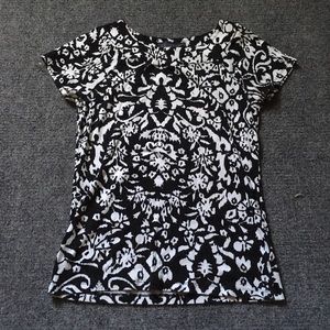 Jones New York cotton crew neckline shirt