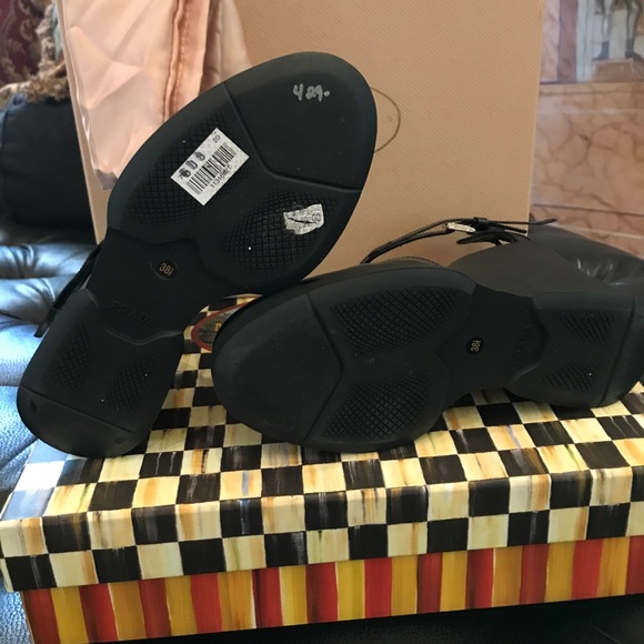 🌹PRADA (NWT) HEELS - Picture 8 of 8
