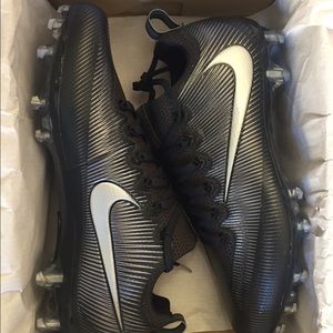 Brand new Nike cleats - vapor untouchable pro