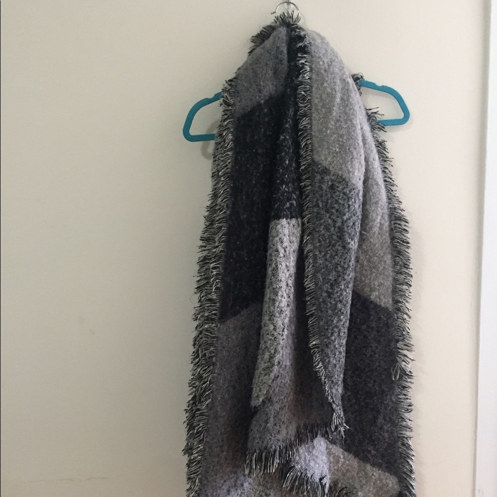 Wrap scarf