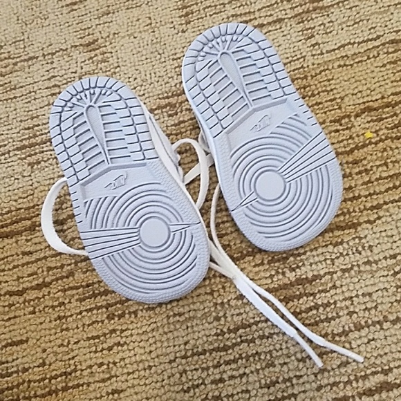 Air jordans - Picture 3 of 3