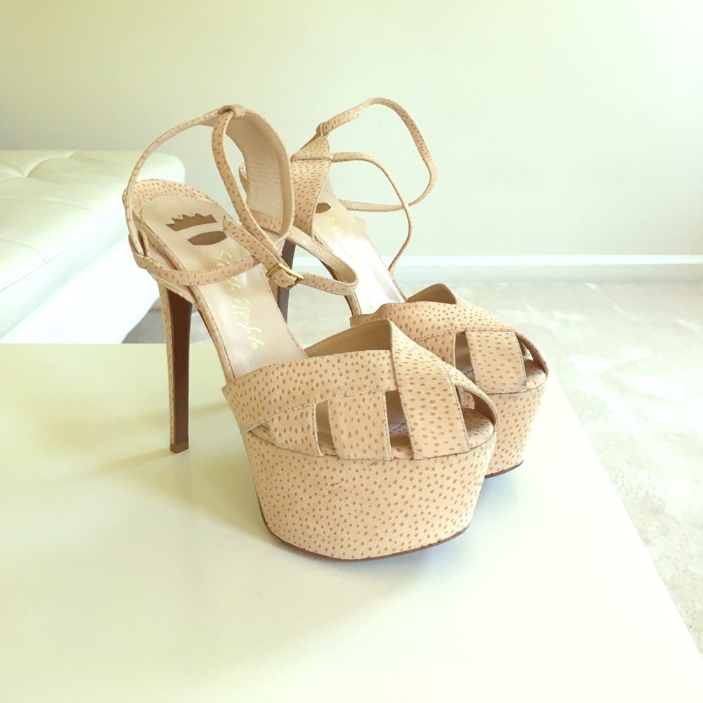 Nude Platform Stilettos w Ostrich style accent