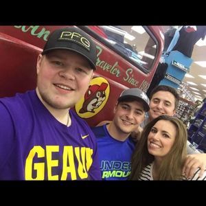 Meet your Posher, Jay