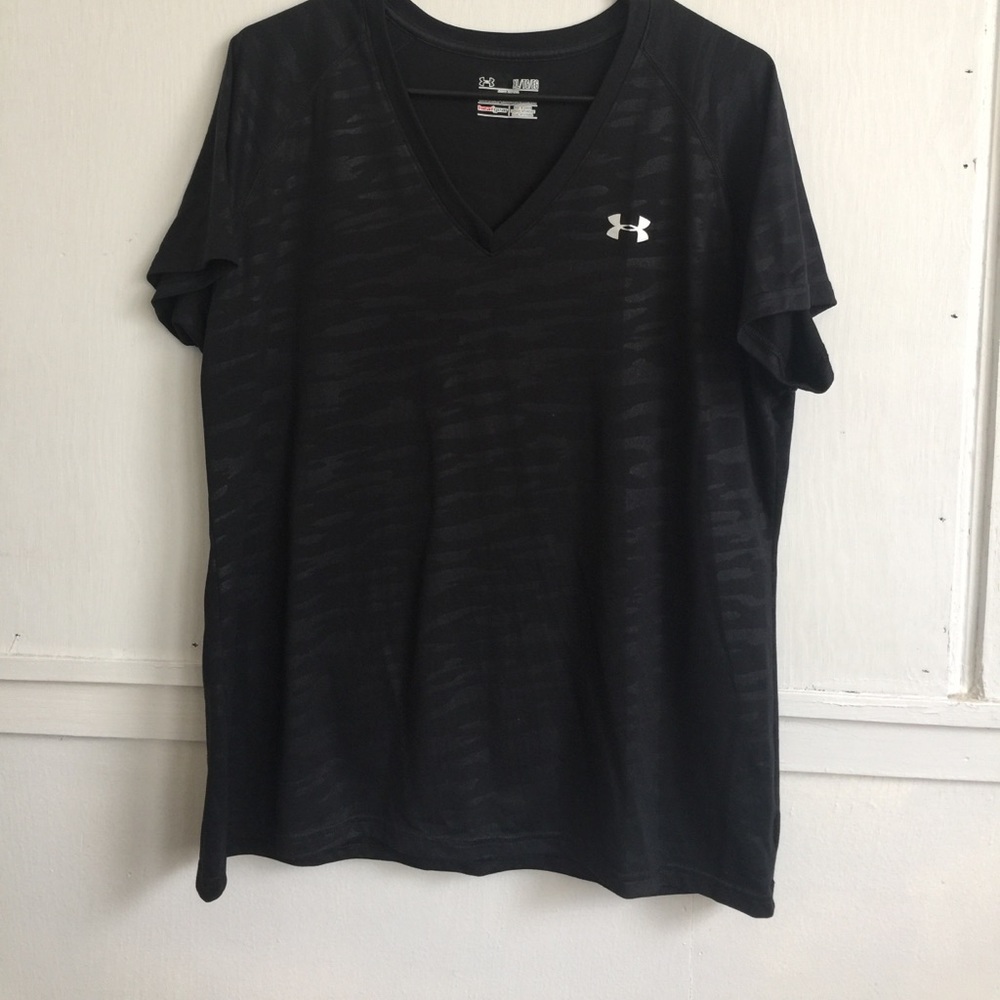 Under armour v neck tee