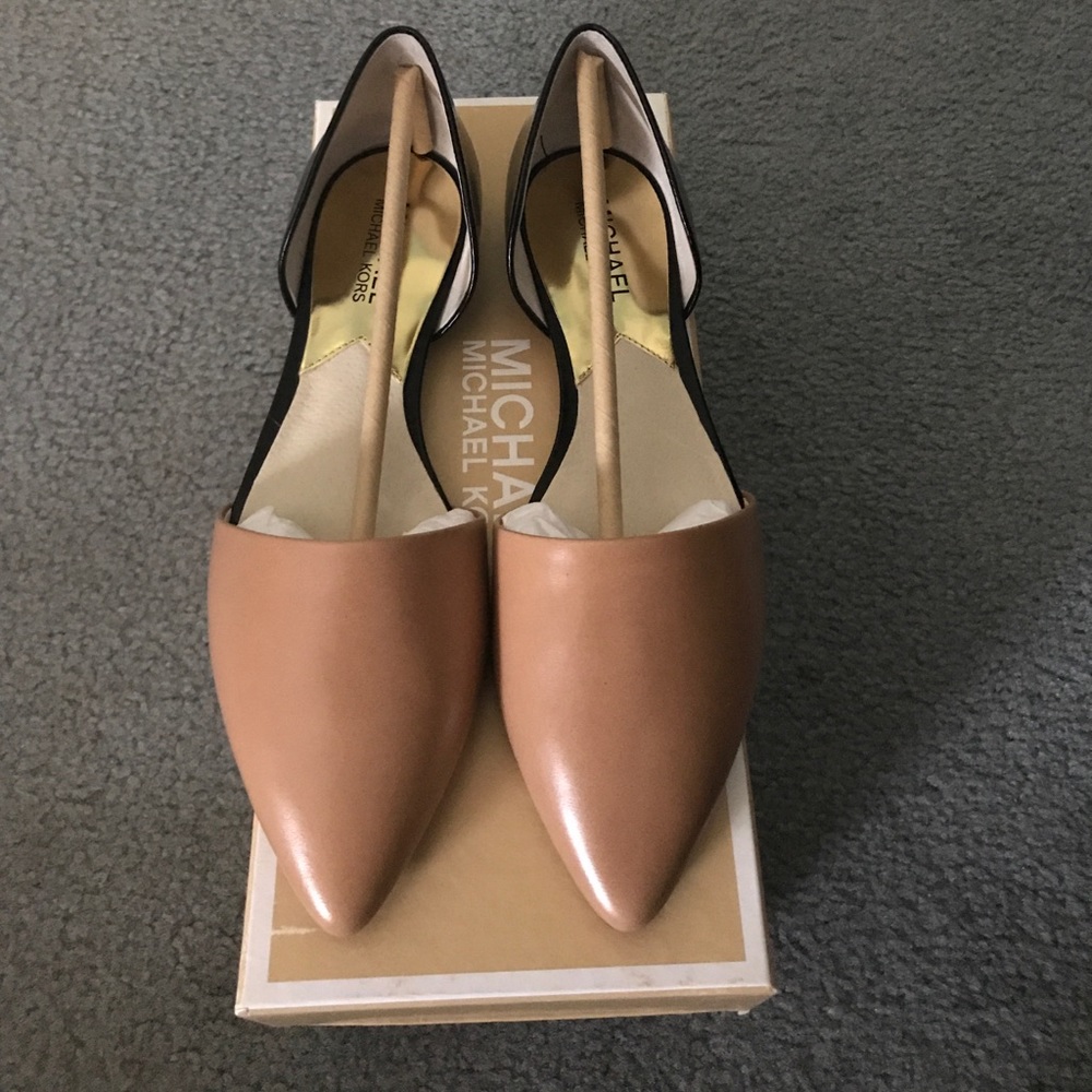 Michael Kors Julieta Flat. Brand New 7.5
