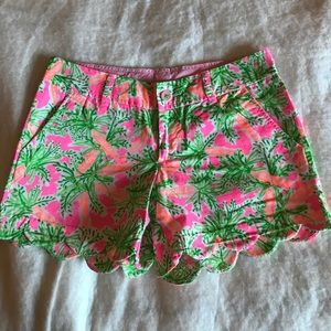 Lilly Pulitzer buttercup short size 4