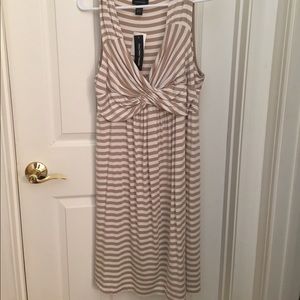 Sleeveless dress