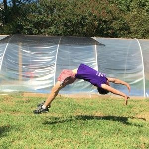 Meet your Posher, Hunter