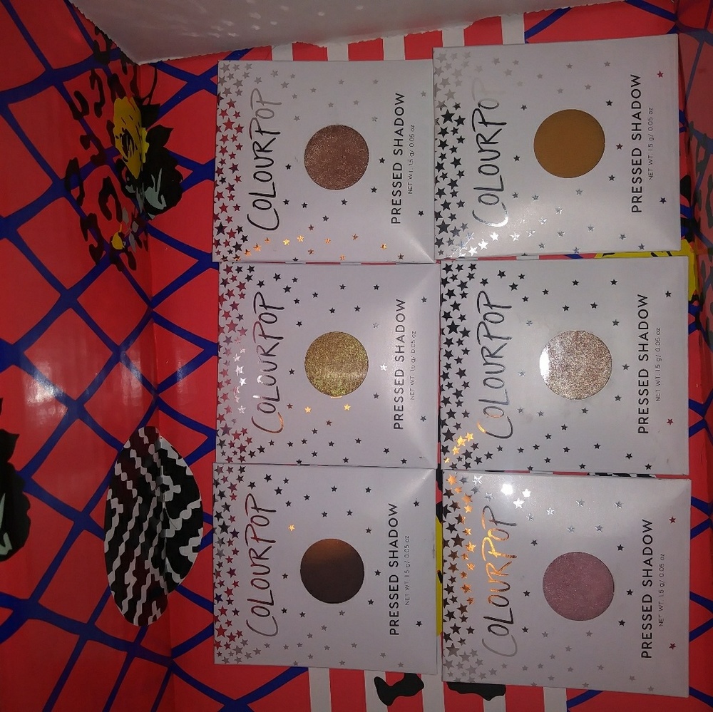 6 pressed powders + magnetic Palette