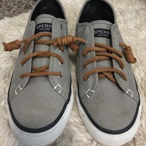 Brand new sperry top siders*PRICE FIRM* sorry!