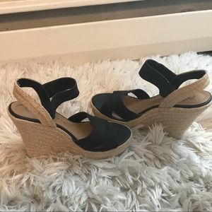 Heel! Great for summer dresses and more