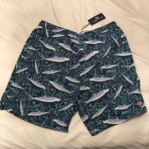 Men's vineyard vines swim trunks NWT