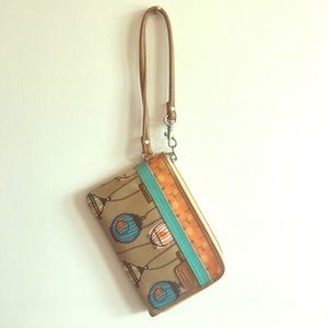 Fossil Wristlet 🗝🕊
