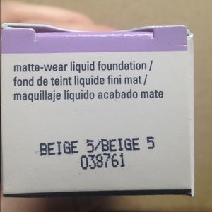 Mary Kay matte-wear liquid foundation beige 5