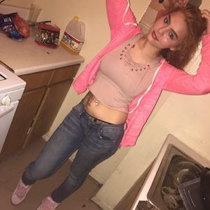 Meet your Posher, Justine