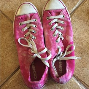 Pink women's size 10 Converse