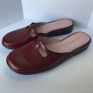Maripé Cherry Red Slip On Mules Flats size 8.5