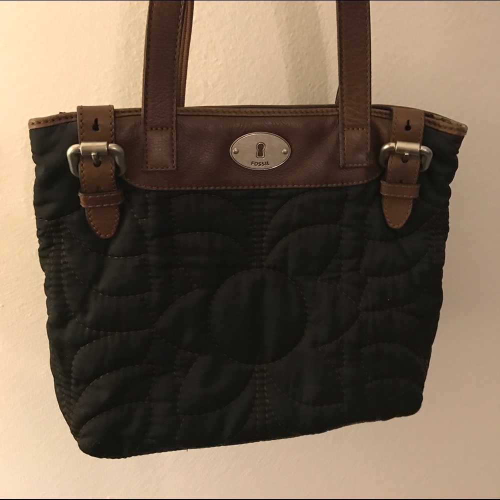Fossil purse