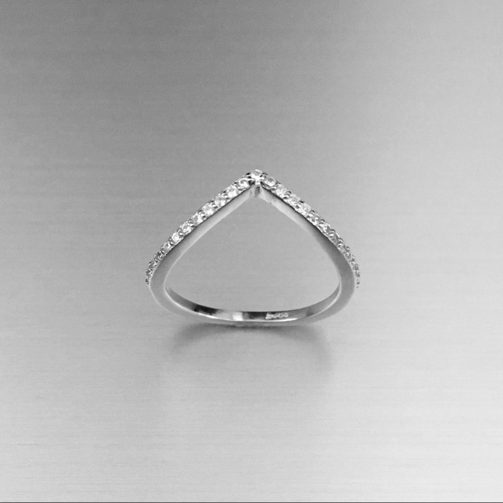 Sterling Silver V Shape Cz Ring, Stackable Jewelr… - image 3