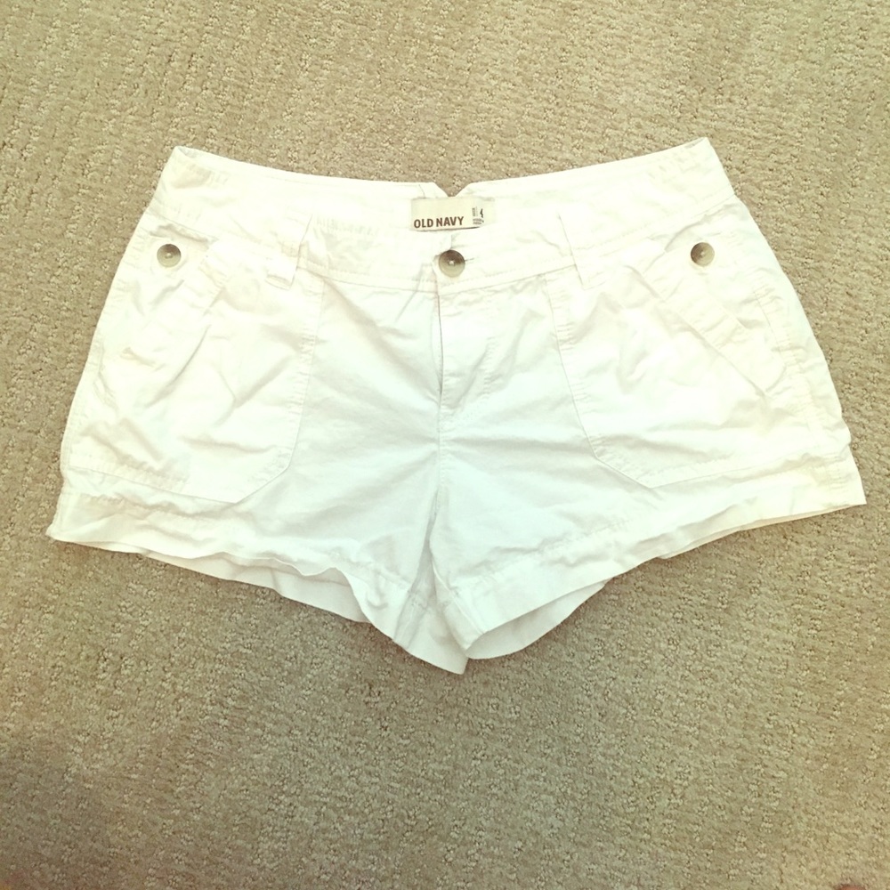 Old Navy white shorts