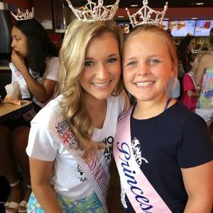 Meet your Posher, Hailey