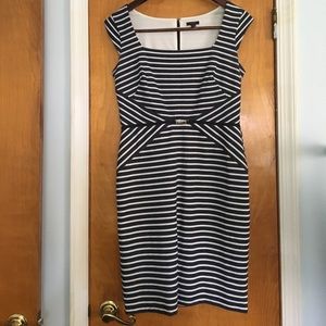 Ann Taylor navy and white stripped dress