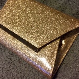 Kelly & Katie sparkly gold clutch ✨