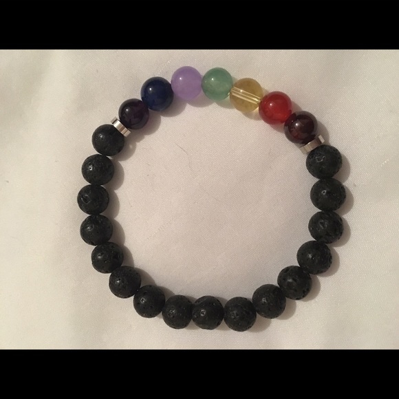 Bracelet + Essential Oils Box - Picture 2 of 6