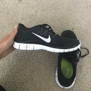 NIKE FREE 5.0
