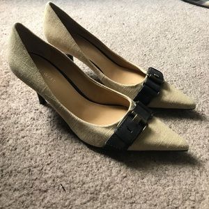 Nine West beige fabric heels