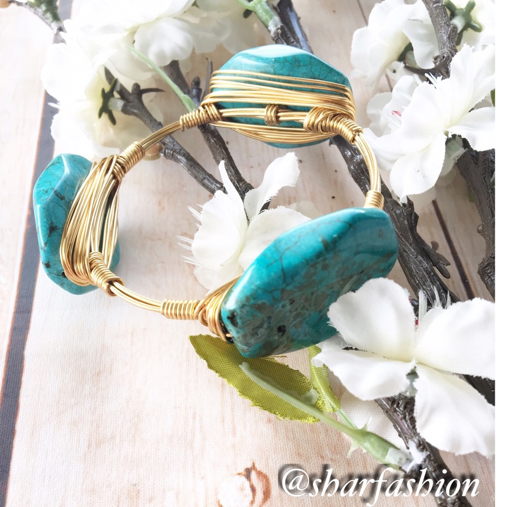 Gold and turquoise bangle 🌷