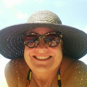 Meet your Posher, Sherry