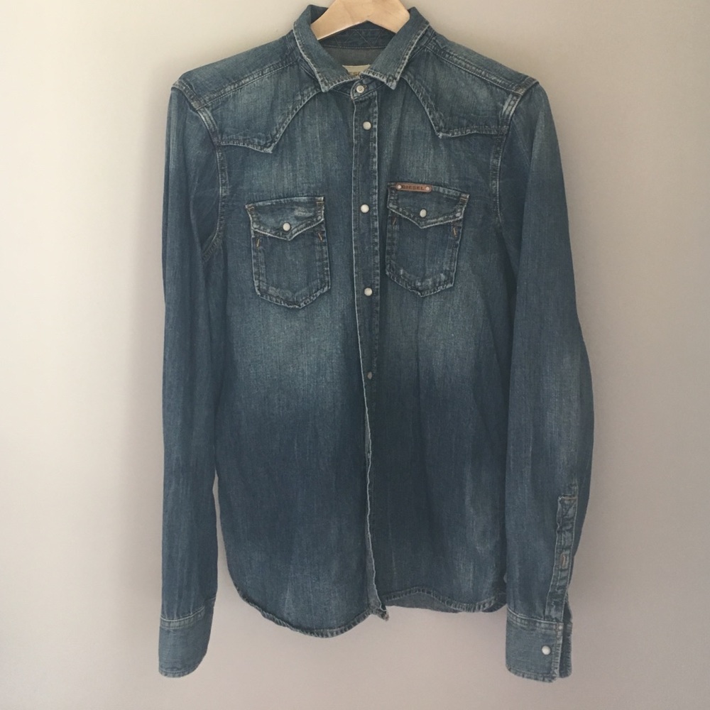 Men's Diesel denim shirt.