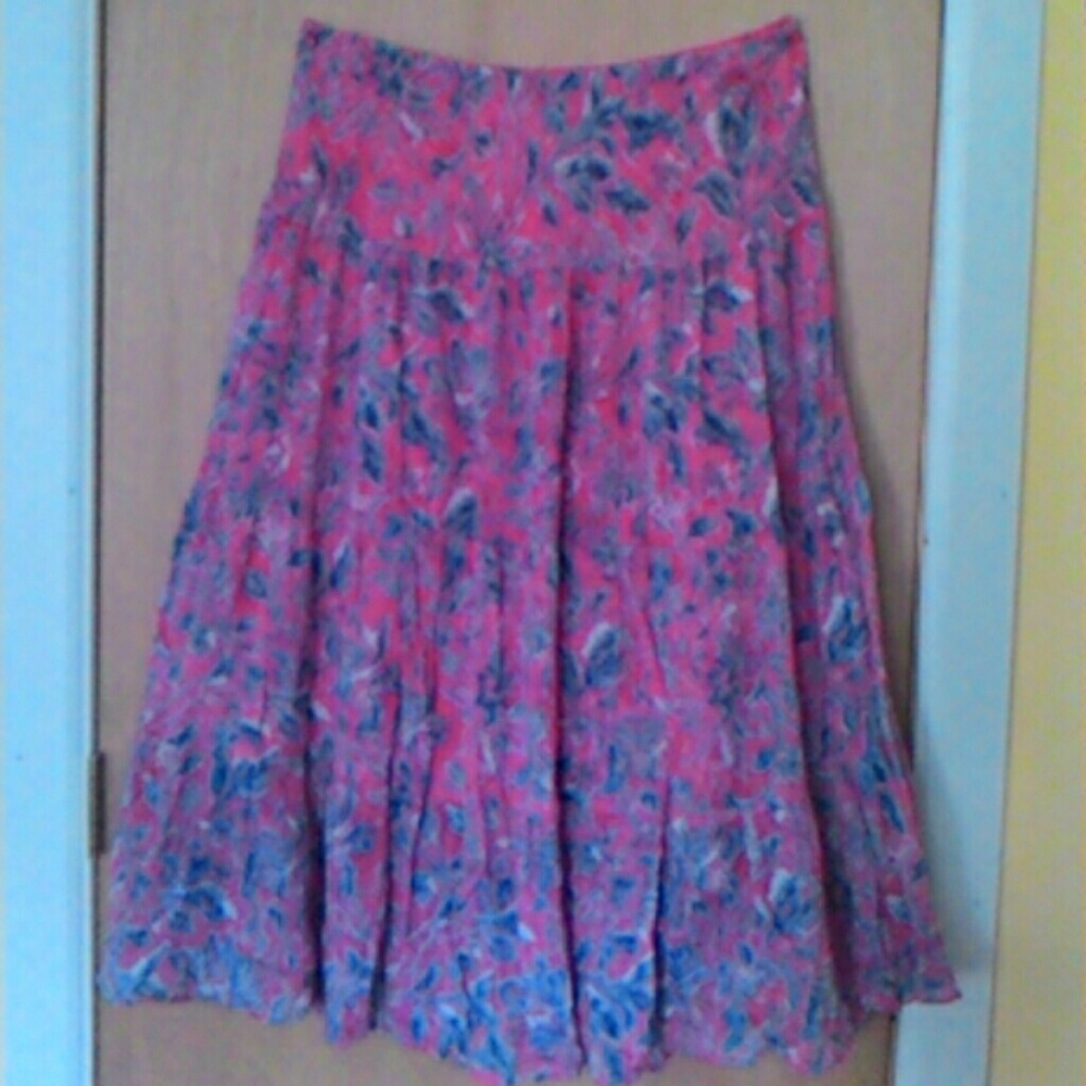 Floral mid-length skirt