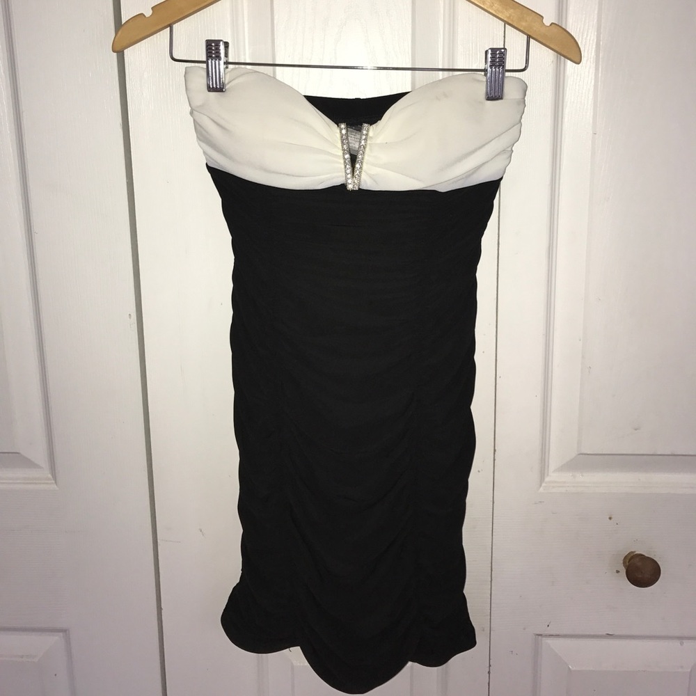 Taboo black and white party dress