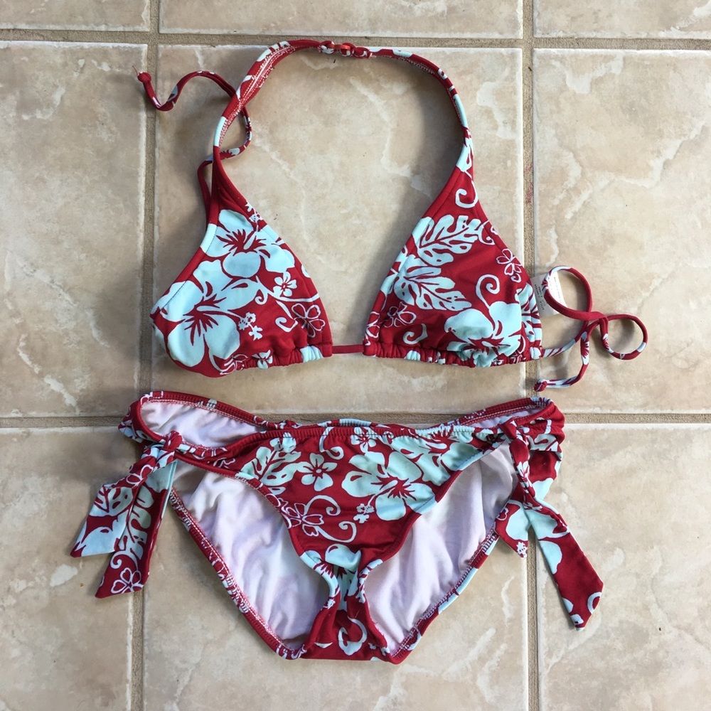Floral bikini.