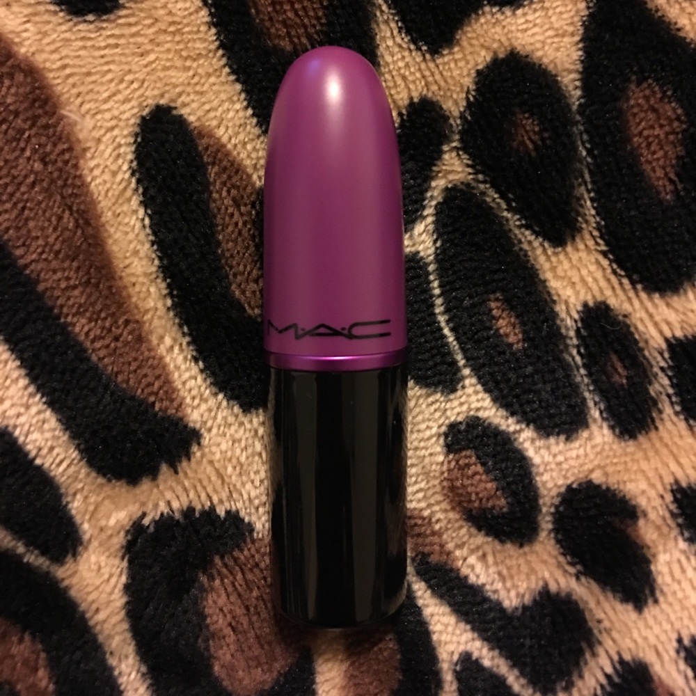 Mac Heroine matte lipstick