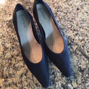 Black Micro Fiber/Leather Ellen Tracy Heels Sz10